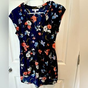 Floral top, size XS